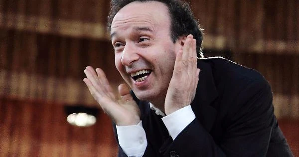 Sanremo 2020, Roberto Benigni: indiscrezioni sul cachet, avrebbe chiesto alla Rai 300mila euro