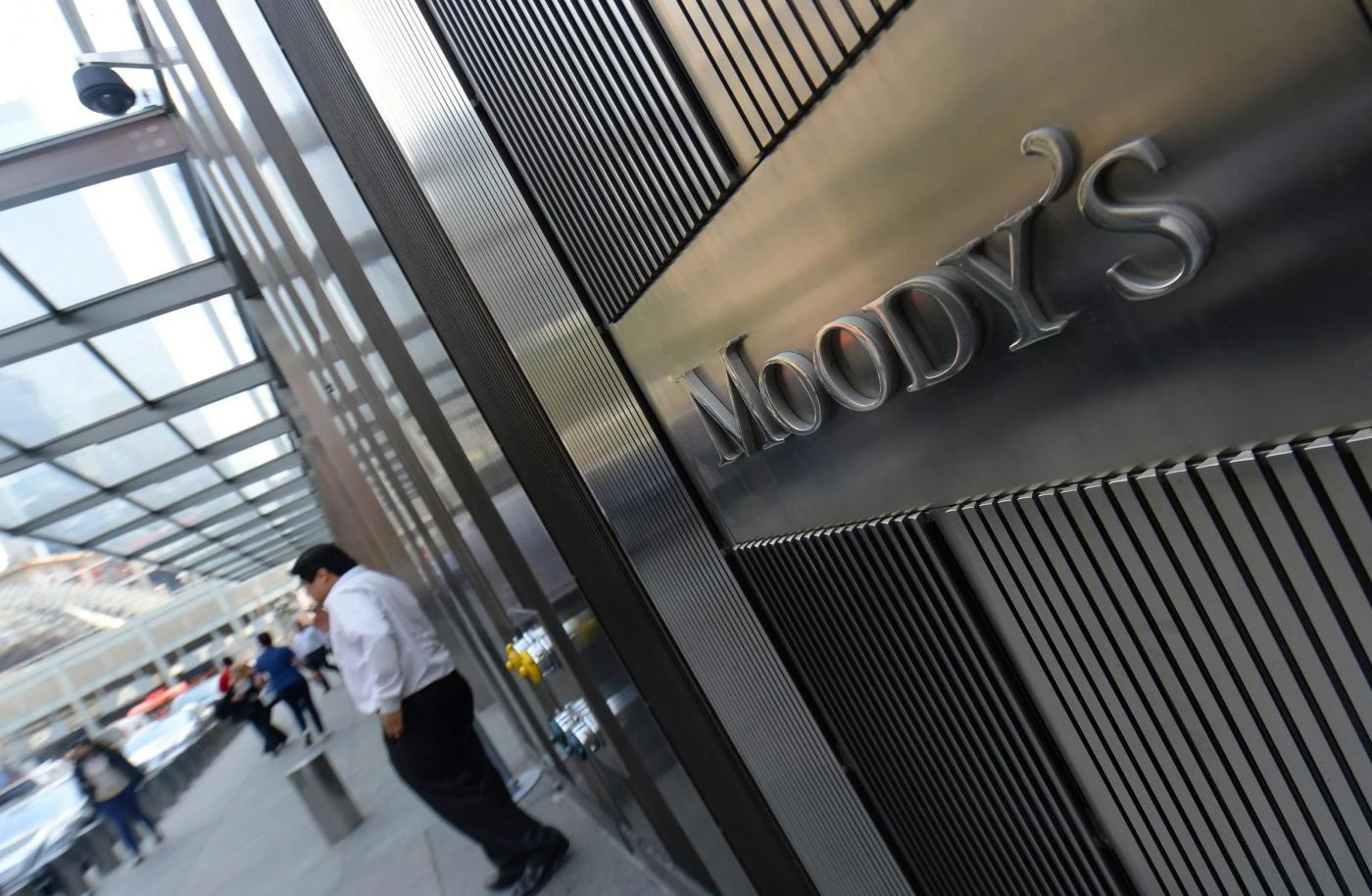 Moody's, la mossa sporca: invita gli speculatori ad attaccare l'Italia, vogliono farci fallire