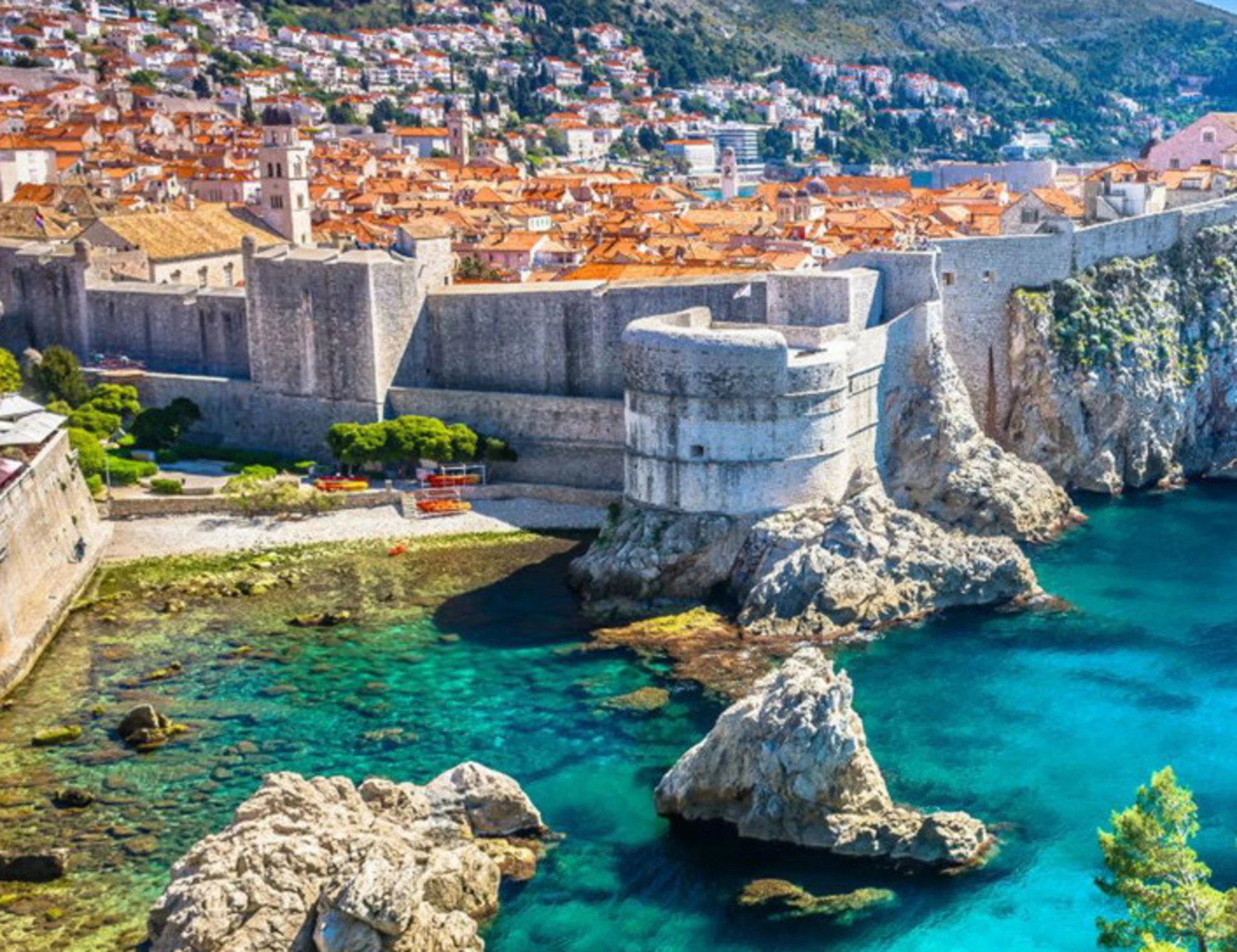 Estate, Croazia addio: il nuovo paradiso per le vacanze (in auto) degli italiani