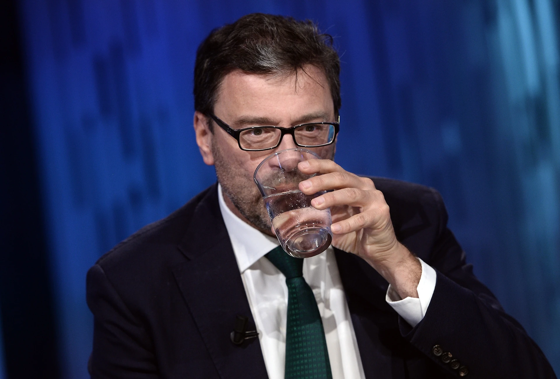 Giancarlo Giorgetti, lo sfregio del M5s. Come lo hanno soprannominato i grillini alle sue spalle