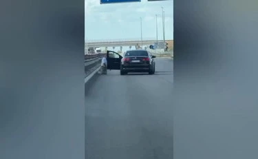 https://media.liberoquotidiano.it/okCsqnpNo6yGKAbDr5ICHz84UV-j_LZF4lbI8Fc244E/width:800/quality:90/aW1hZ2VzLzIwMjUvMDkvMTIvMTgyMzUzMDM5LWU4ZDVmNDU5LTAwNzQtNGFlZi1iMjI5LWJmMWZkMTYxZjRhOC5qcGc.webp