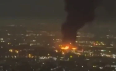 Iran, colpito e distrutto l'aereo di Khamenei a Mehrabad: il video del raid