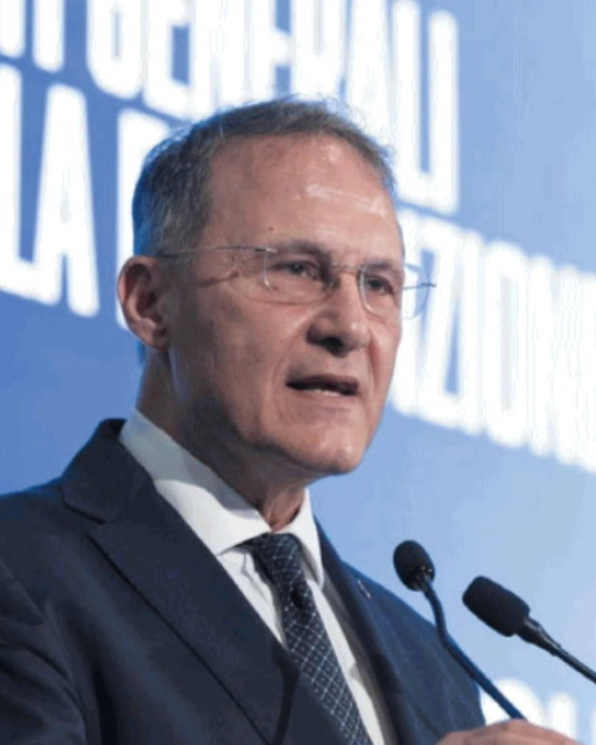 Campania, il centrodestra verso l'intesa: favorito Cirielli