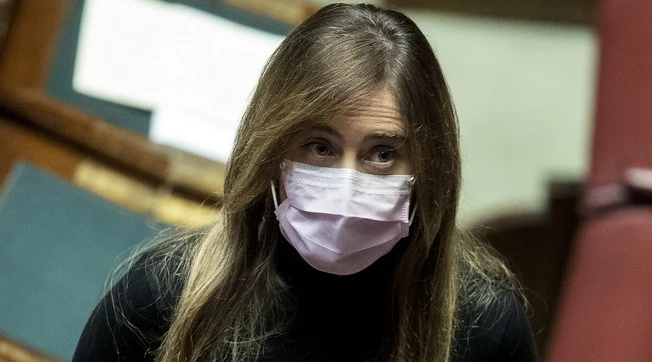 Maria Elena Boschi e l'incontro con con il capo di gabinetto di Giuseppe Conte: Renzi grande assente. Premier già finito?