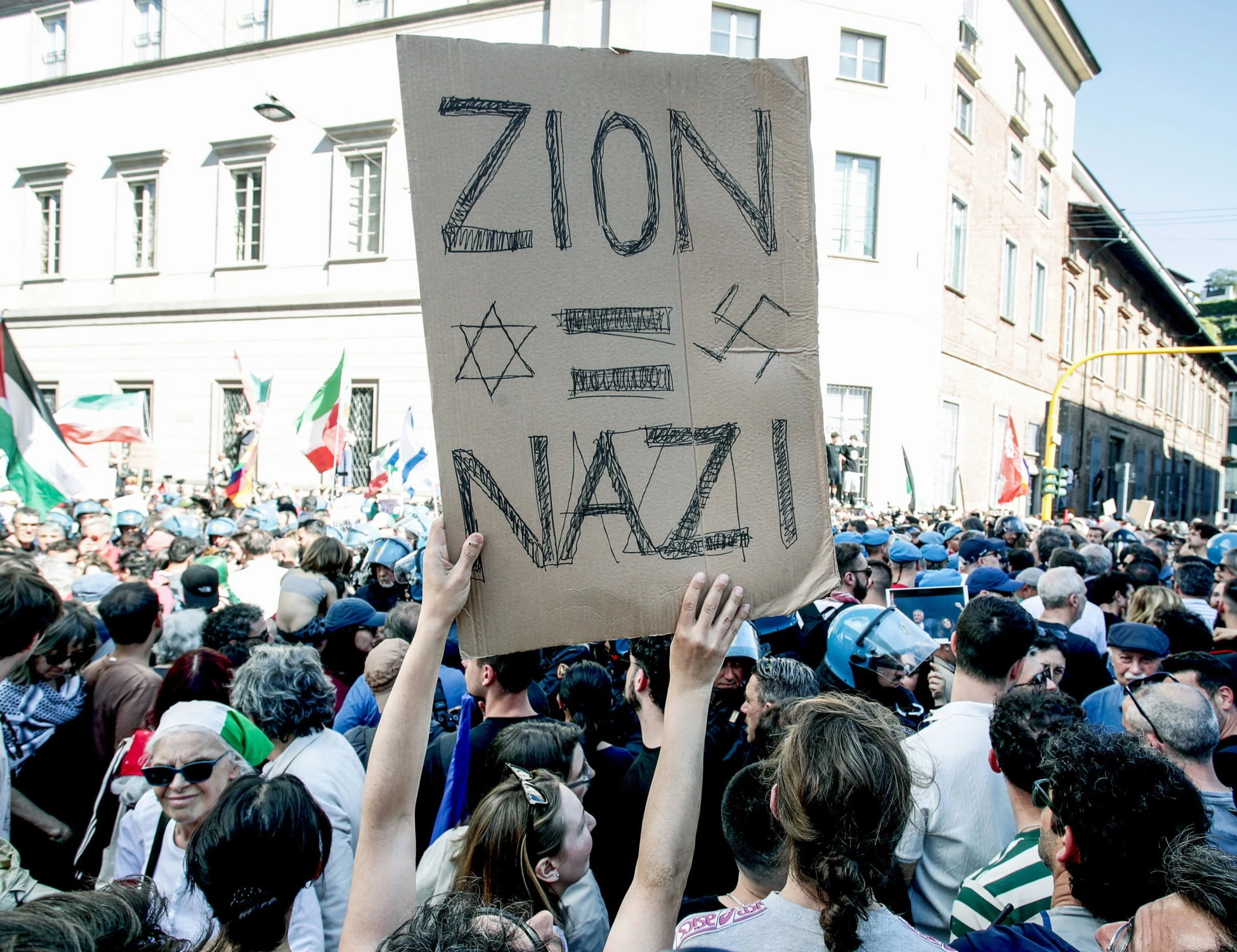 Liliana Segre, il figlio Belli Paci: "Valuterò se rifare la tessera dell'Anpi"