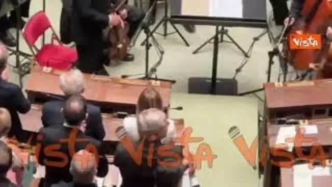 Leggi l'articolo: Standing ovation per Mattarella agli 80 anni dell'Assemblea Costituente alla Camera