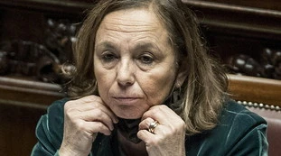 Ius Soli, i dubbi di Luciana Lamorgese: "Provvedimento divisivo, serve ampia condivisione". Una critica al Pd?