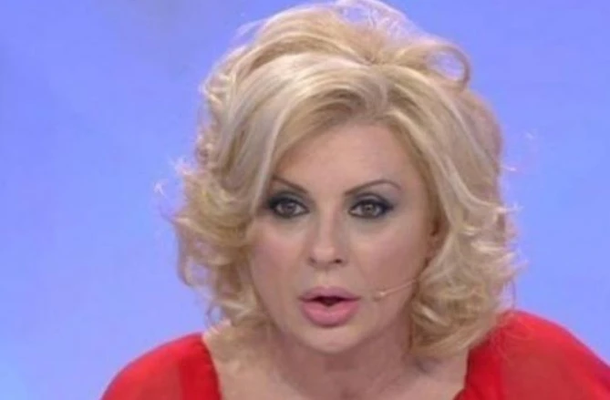 Uomini e donne, lo straziante messaggio a Tina Cipollari di Sara Affi Fella: "Chi sei veramente"
