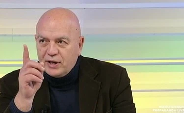 Marco Rizzo sfida il Pd "rosso vergogna": "Mi candido a Pesaro"