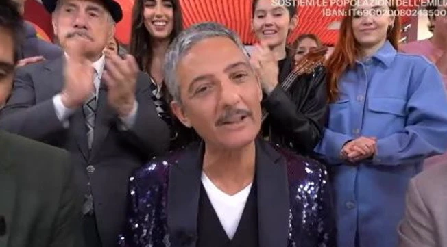 La sinistra si indigna pure per Fiorello