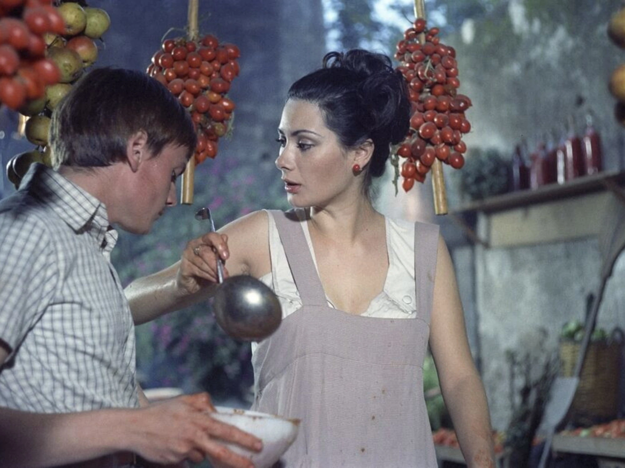 Rete 4, la commedia sexy non tramonta mai