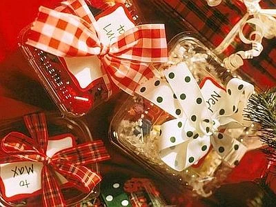 A Natale la risposta alla crisi economica arriva da riciclo, riuso e baratto