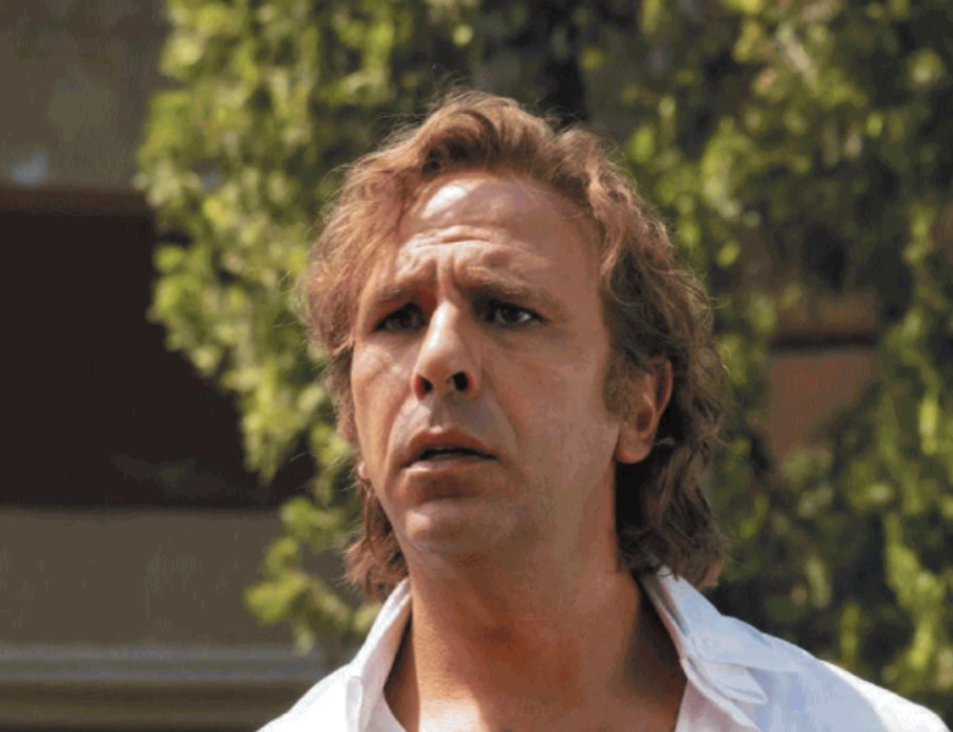 Checco Zalone zittisce i salottini rossi: la bordata