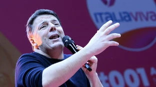 Mes, Matteo Renzi insulta Salvini e Meloni: "Sovranisti alle vongole pro-Orban, basta barzellette"
