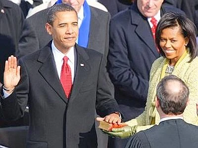 Obama, con il giuramento parte il secondo mandato. Domani la cerimonia pubblica