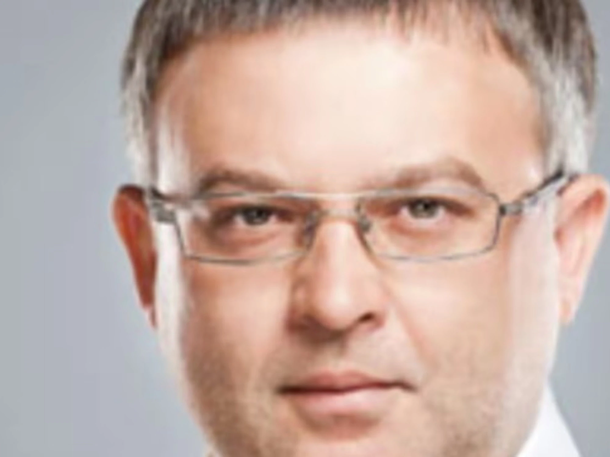 Milano, precipita e muore da un b&b: identificata la vittima, il caso si fa clamoroso