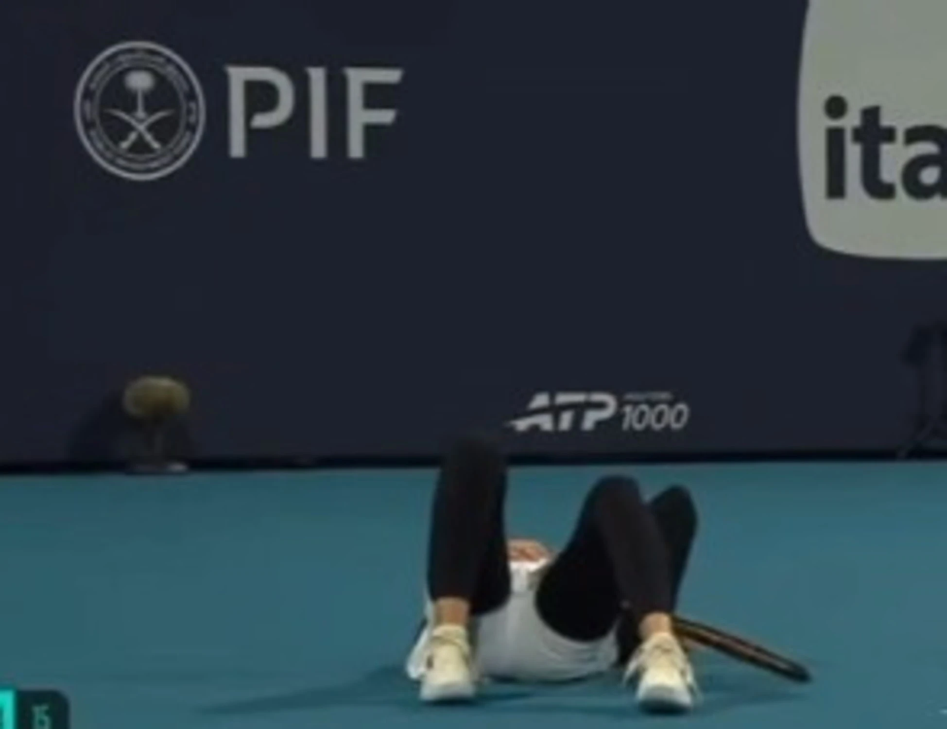 Katerina Siniakova, dramma in campo a Miami: perde, piange, scappa