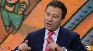 DiMartedì, Bocchino stronca Bersani: "Con lui compravano le Porsche"