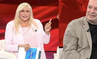 https://media.liberoquotidiano.it/p6y1WaaMxJUb9ySbY5t_Uh4sgEttqh8yW-rCHnklZKc/width:800/quality:90/aW1hZ2VzLzIwMjUvMTAvMDUvMTQ0NDI4MTU3LWYxNDVmNDBlLTcyZGQtNDU5Zi04MDZmLWI0OTM4ZGQ2YTlkMS5qcGc.webp