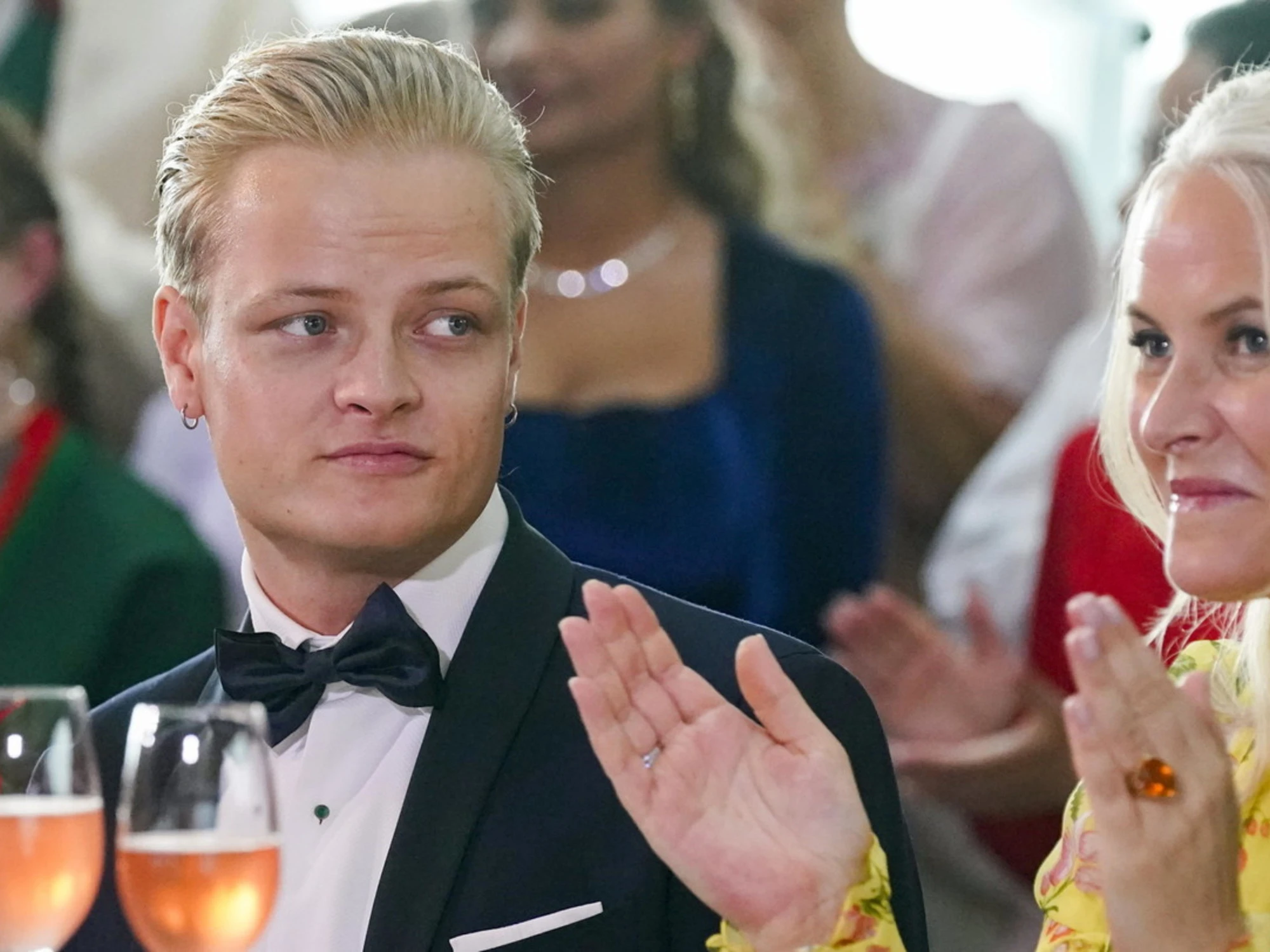 Norvegia, scandalo a corte: Marius Borg Hoiby incriminato per stupro