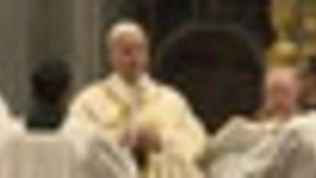 Papa Leone XIV celebra la sua prima Messa Crismale a San Pietro