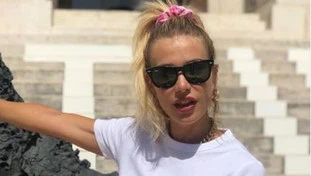 Clizia Incorvaia. una foto in maglietta bianca senza intimo, scatena i fan dell'ex concorrente del Gf Vip