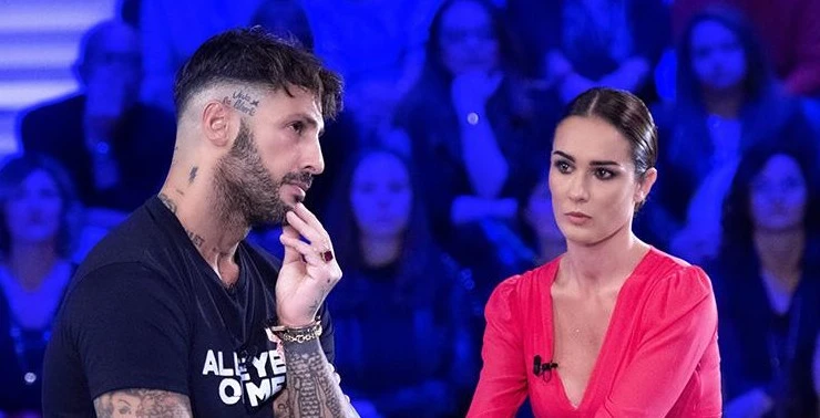 Grande Fratello Vip, Fabrizio Corona scatenato a Verissimo: "Se vedo per strada Ilary Blasi..."