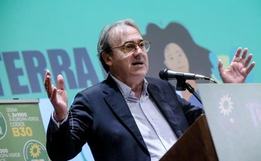 Angelo Bonelli, il giustizialista diventa spia e fa arrestare la deputata brasiliana