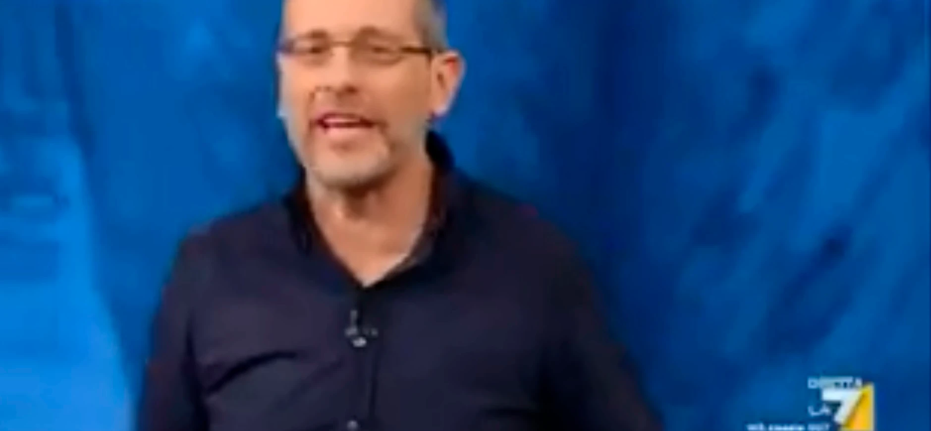 PiazzaPulita, Corrado Formigli provoca Matteo Salvini: "Datti pace, Fabio Fazio merita più soldi di te"