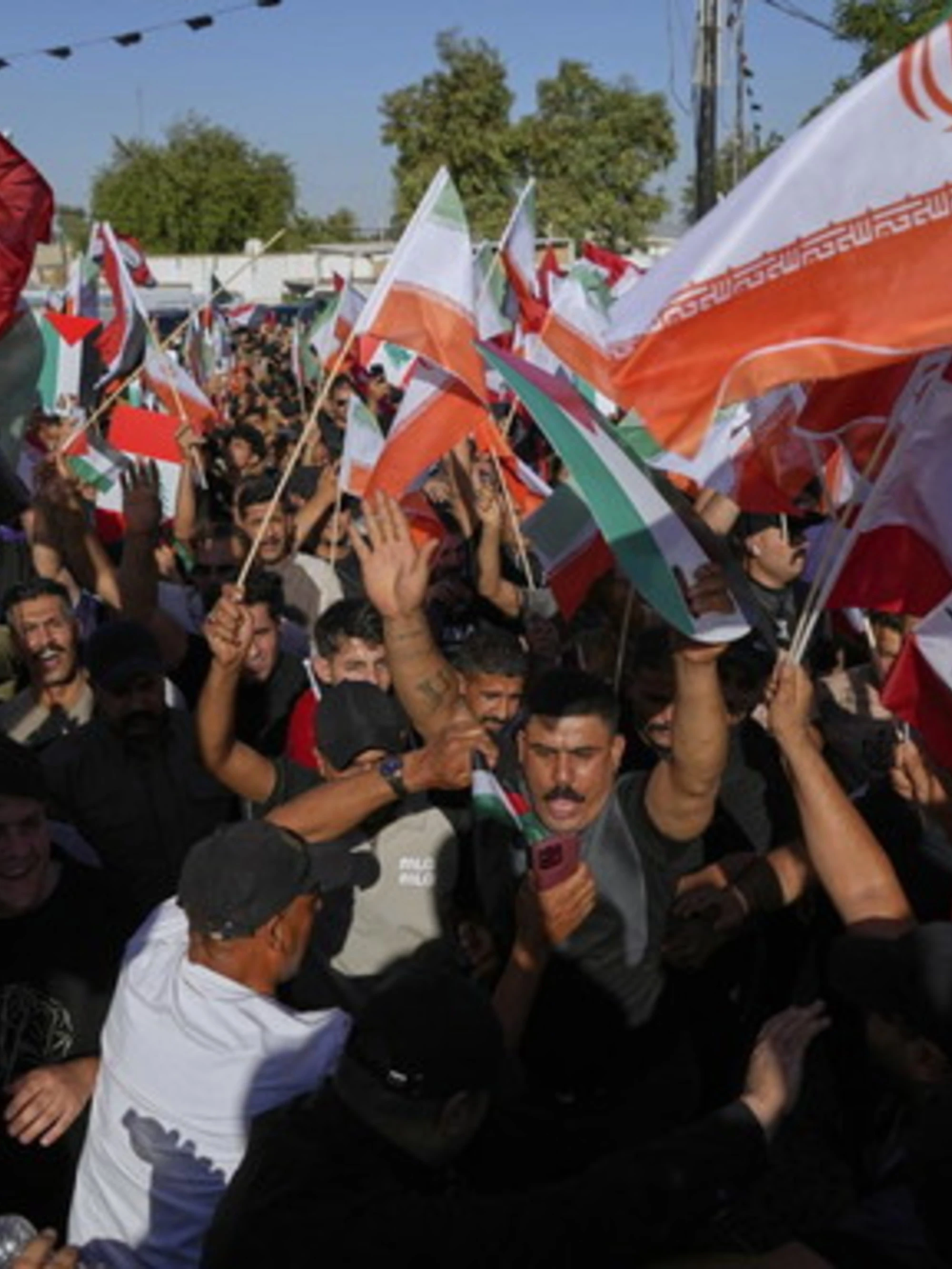 Iran, le indiscrezioni: come può reagire all'attacco Usa, scenari estremi