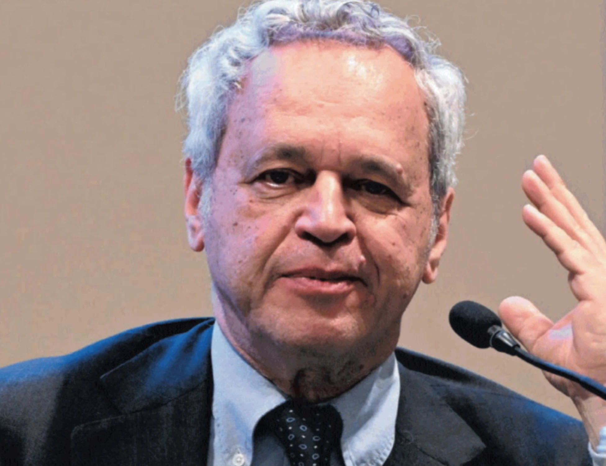 Enrico Mentana, il vero motivo dell'addio a La7: una bomba politica
