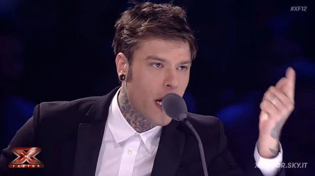 Fedez indignato dopo la reunion tra J-Ax e Rovazzi per una nuova canzone: ecco cosa ha pensato di fare
