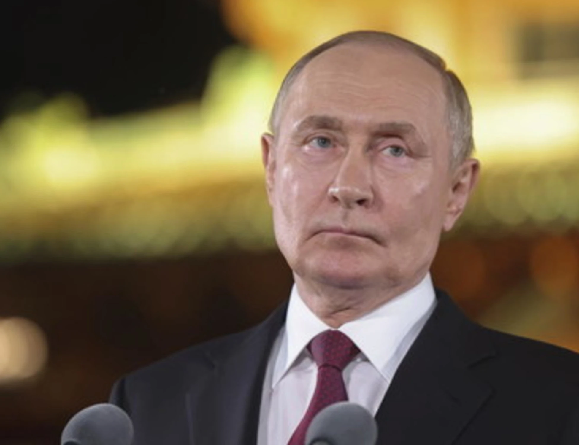 Vladimir Putin, il diktat: "Incontro con Zelensky. A una condizione..."