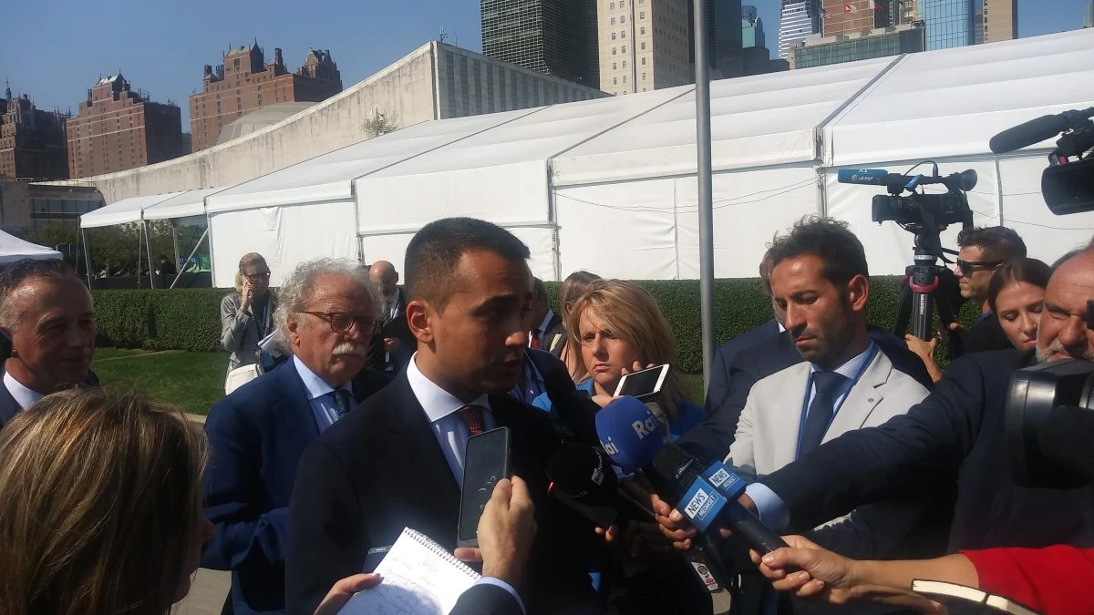MIGRANTI, DI MAIO "BLOCCARE PARTENZE E ACCELERARE RIMPATRI"