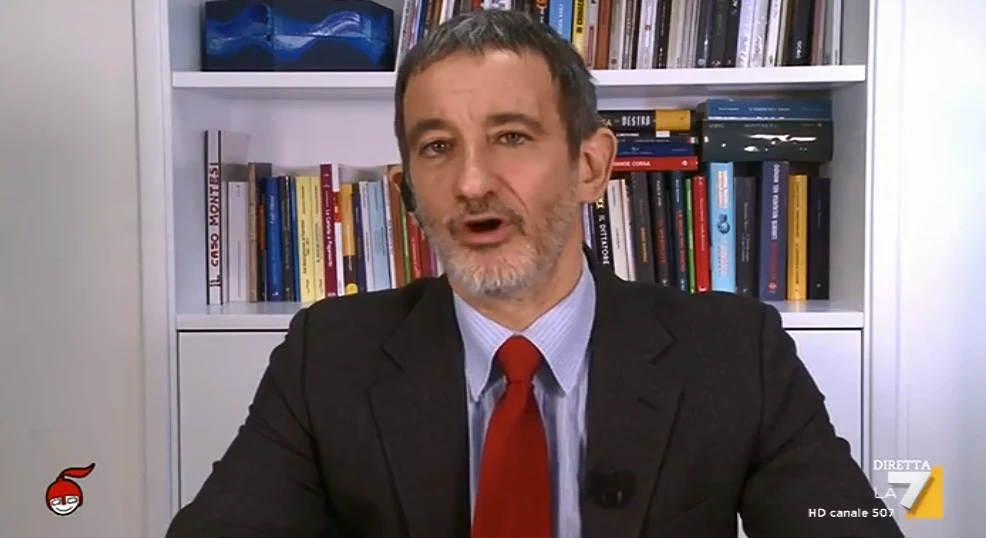 Pietro Senaldi a DiMartedì, il retroscena: "Siamo al Giuseppe Conte stai sereno perché Renzi vuole le nomine"