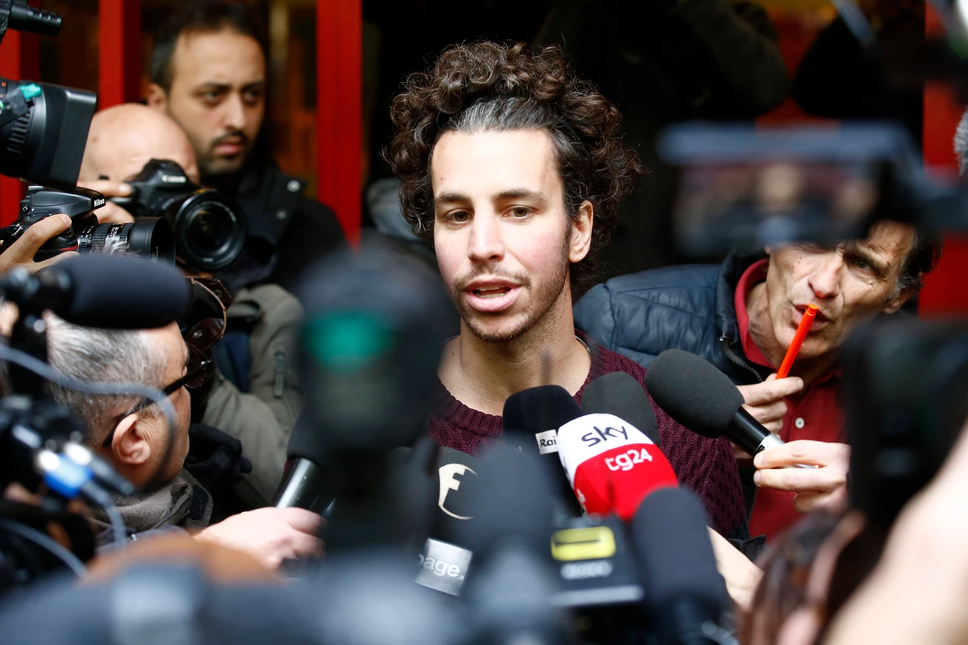 Sardine, Mattia Santori alla ricerca di soldi: servono 50mila euro per la manifestazione di Bologna