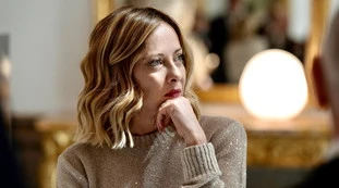 Meloni, aggressioni fisiche e violenza mediatica: la sinistra prosegue la campagna d'odio