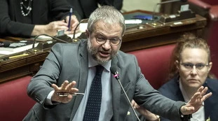 Mes, Claudio Borghi: “Dai 5 Stelle l’inganno più spregevole”, ecco cosa vogliono fare davvero con Conte