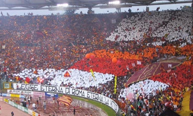 Roma, bombe carta a Trigoria