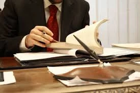 I nostri manager pubblici prendono tre volte la media Ue