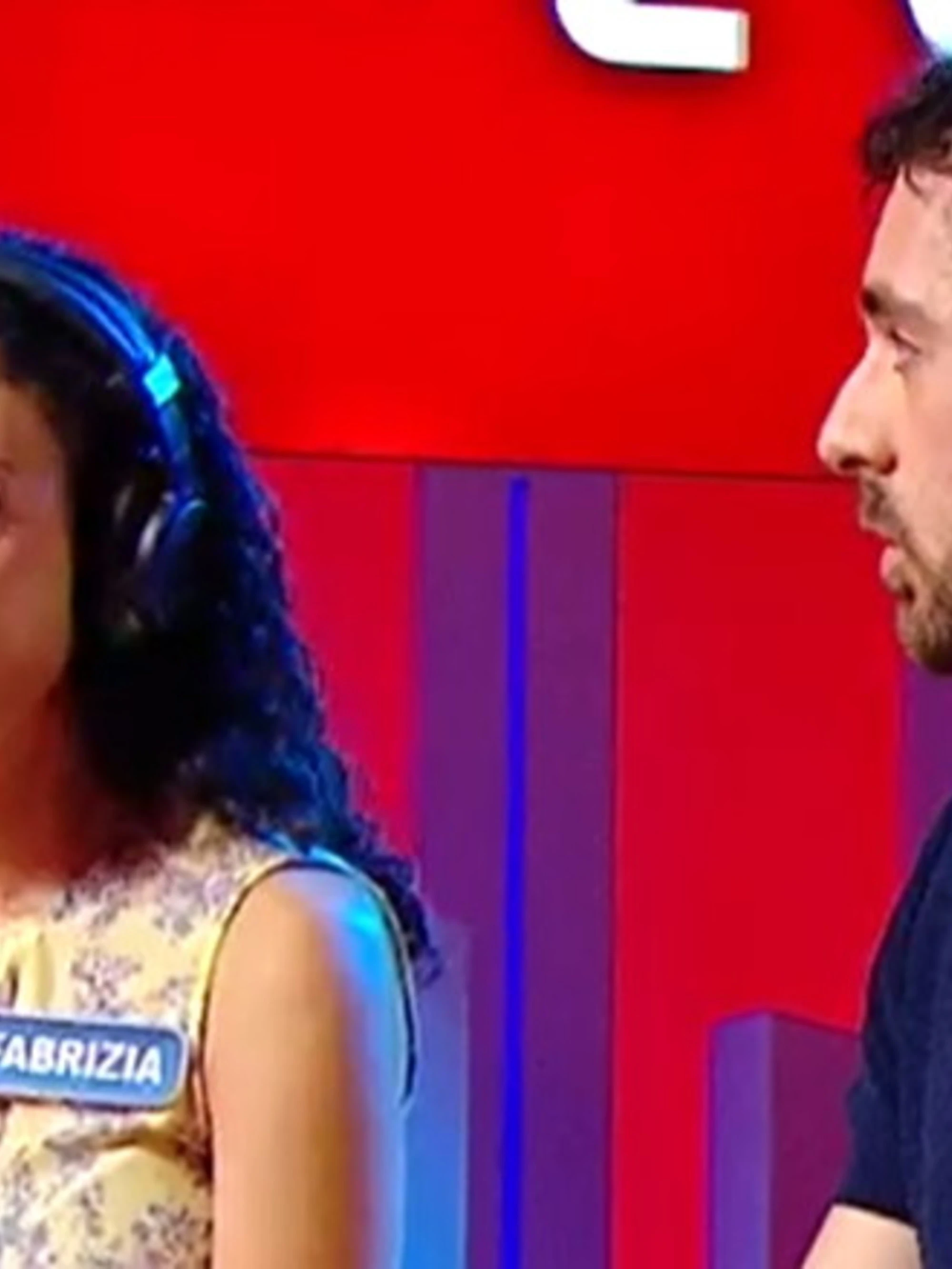 Reazione a Catena, "ma si tengono per mano?": sdegno a fine puntata