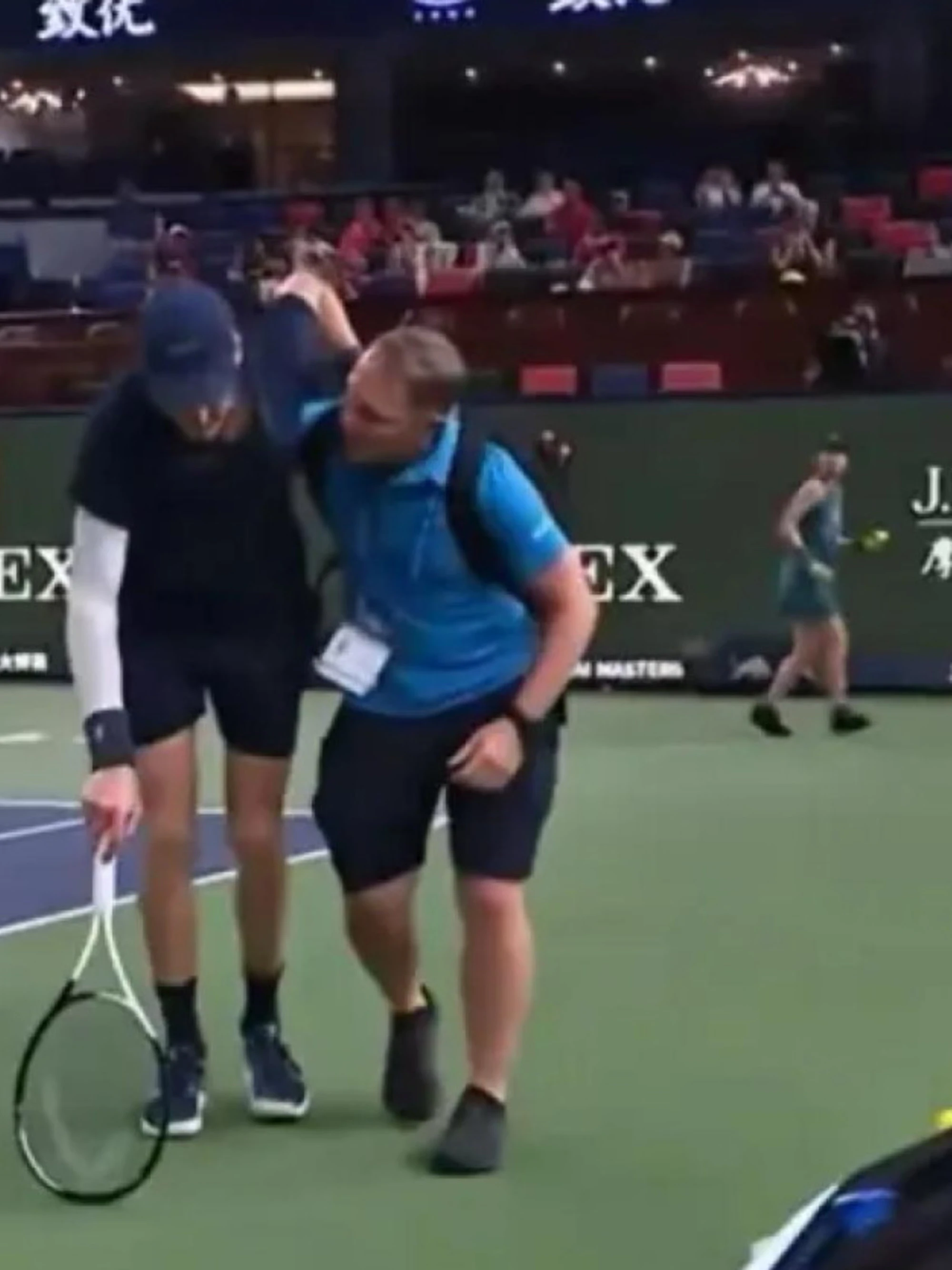 Jannik Sinner e i crampi, "strano...": il malizioso sospetto di Johnson