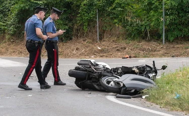 Lecce nei Marsi, bimba di 4 anni muore travolta da una moto: cos'è successo