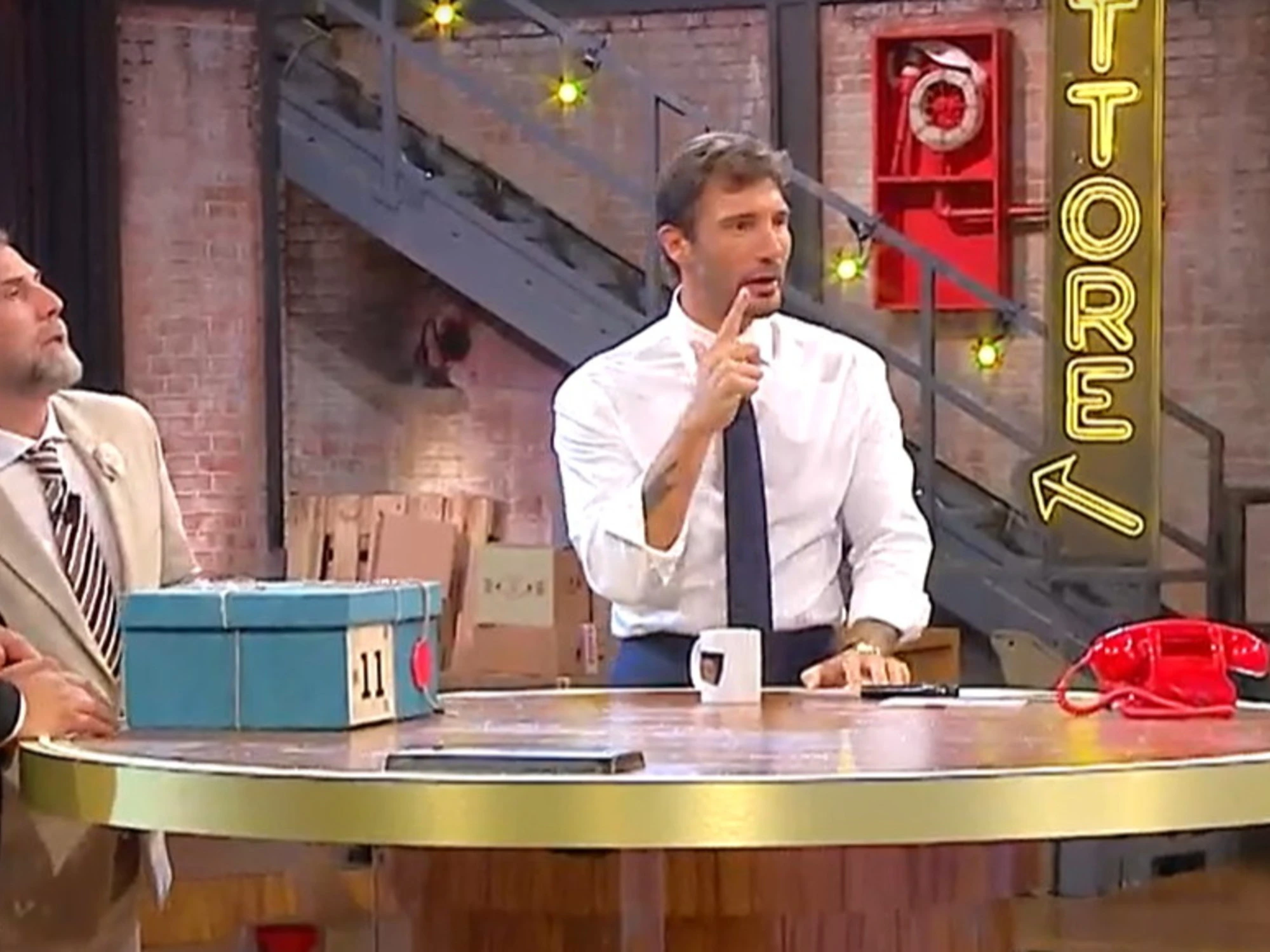 Affari Tuoi, De Martino sbotta: "Veramente un infame". La puntata finisce malissimo