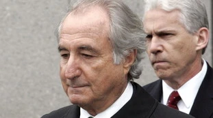 Bernie Madoff, morto in carcere il truffatore da 65 miliardi di dollari: indiscrezioni sulle ragioni del decesso