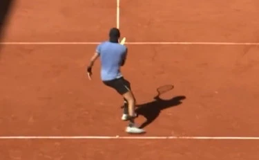 Matteo Berrettini si divora Cerundolo e vola ai quarti: il colpo che fa esplodere Parigi