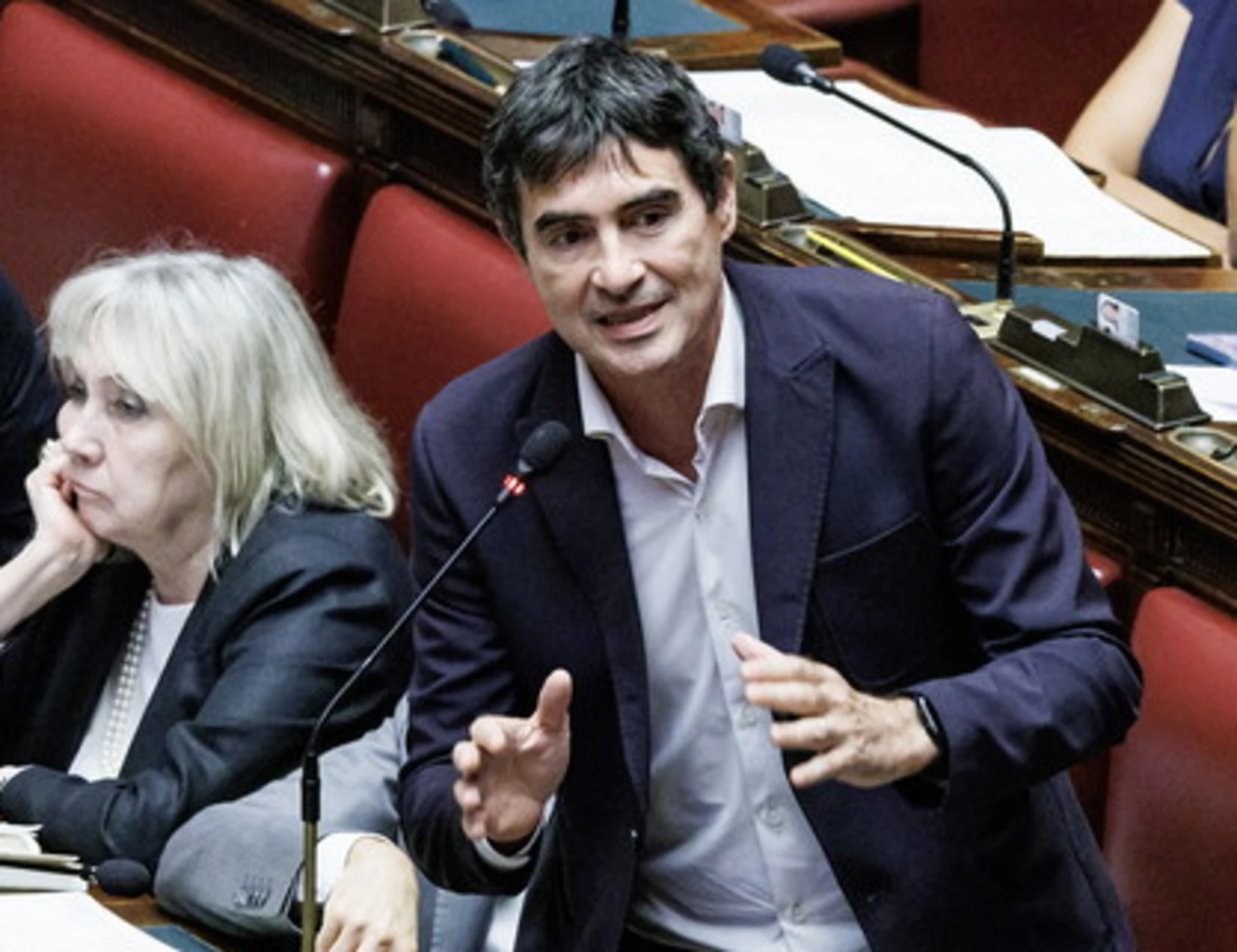 Nicola Fratoianni ai ricchi: "Chiedete di autotassarvi"