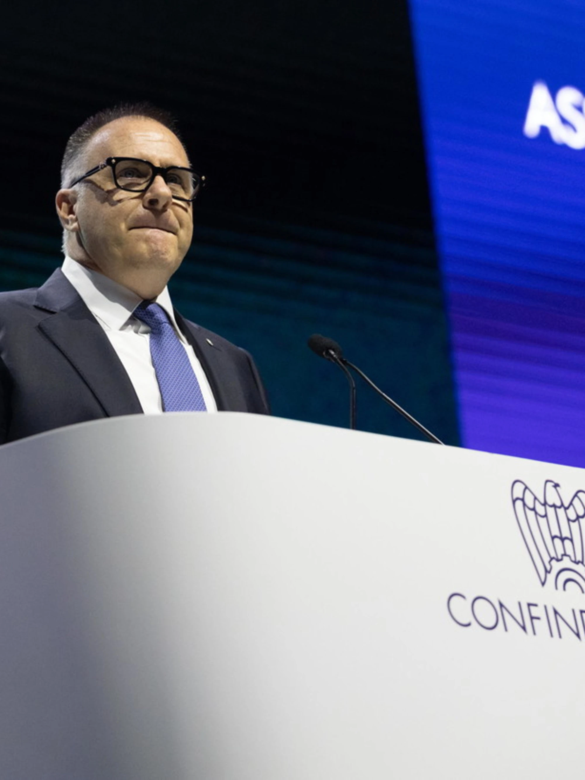 Orsini sprona Bruxelles: "Serve cambiamento radicale"