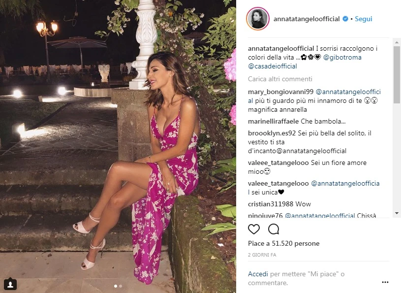 Anna Tatangelo, la foto da morire: scollatura oceanica, tacco 12 e gonna che scivola fino a...