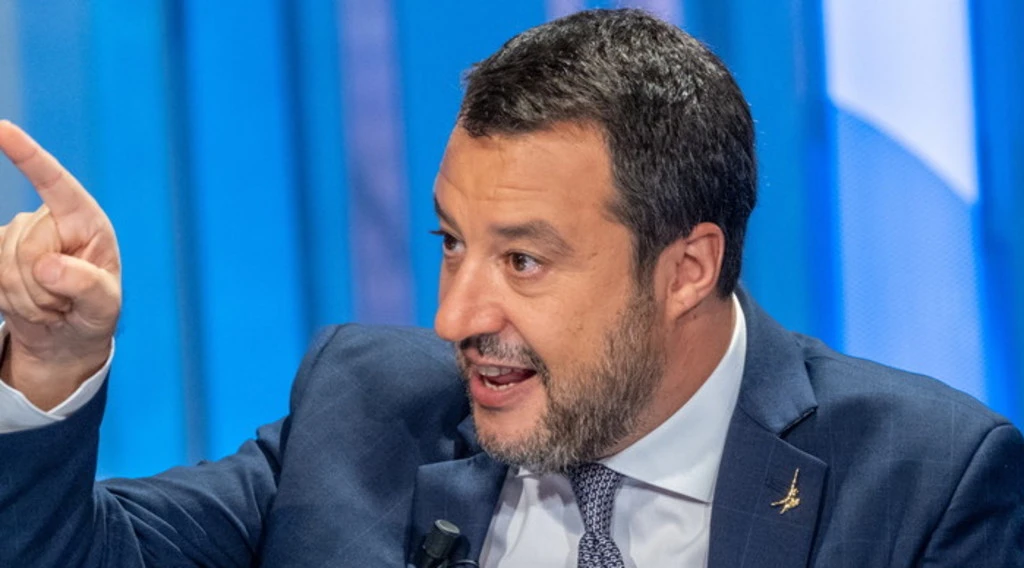 Ong, Matteo Salvini: "Ecco dove deve andare quella nave"